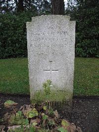 Brookwood Military Cemetery - Di Gioia, Leonard